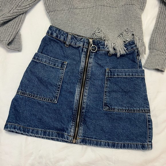 Topshop Dresses & Skirts - TOPSHOP Moto Zip Blue Denim Mini Skirt Size 2